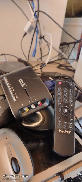 Tv tuner kworld si placa de captura c200 pro usb