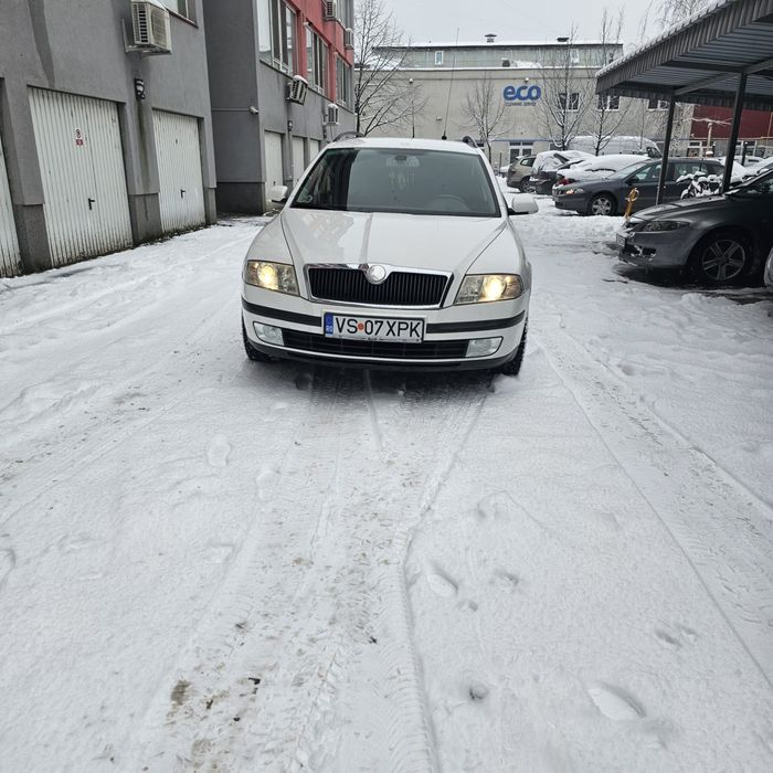 De vanzare.scoda octavia 2009 Automata………