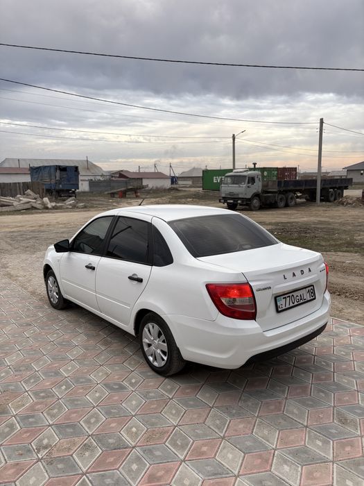 Lada Granta FL 2019 год Гранта ФЛ