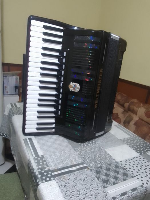 Акордеон кантус 4