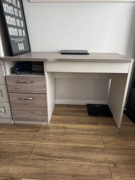 Продам письменный стол