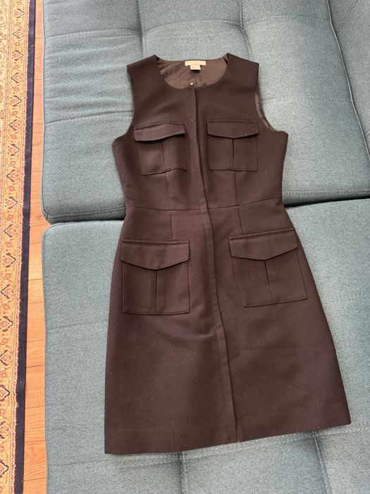 Темно синее платье футляр