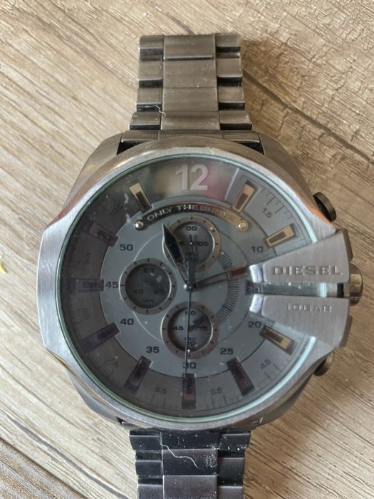 Часовник DIESEL