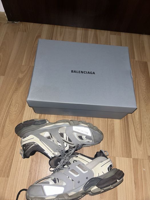 URGENT!!! Vand Balenciaga Track Gray