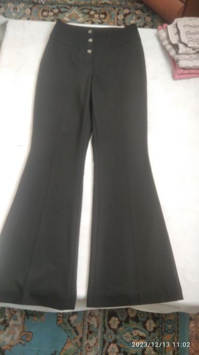 Платье за 2000,в отличном состоянии.