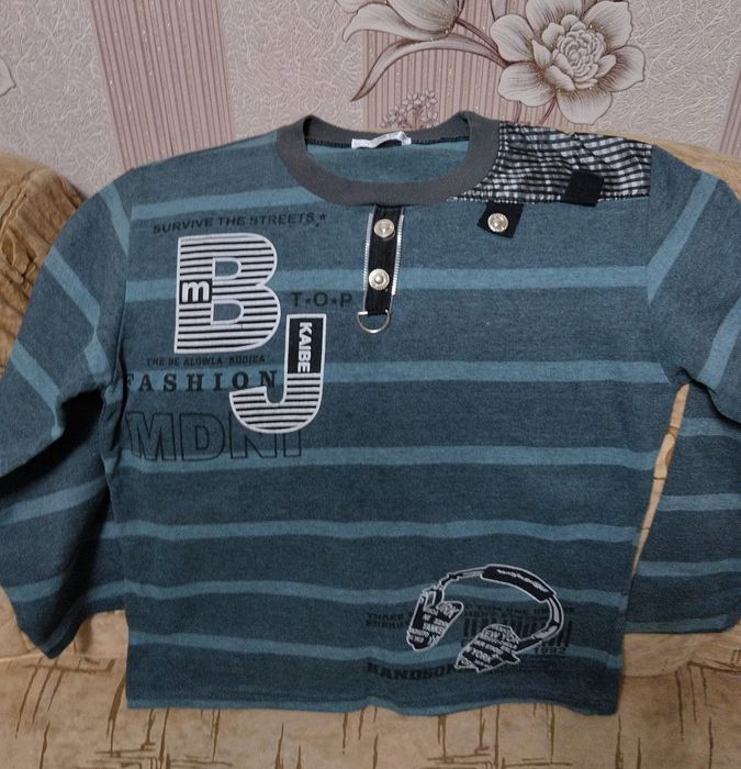 Кофта на  мальчика  (5-6 лет)