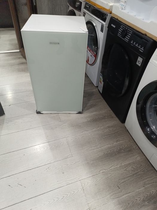 Мини холодильник айва бренд японский белый цвет