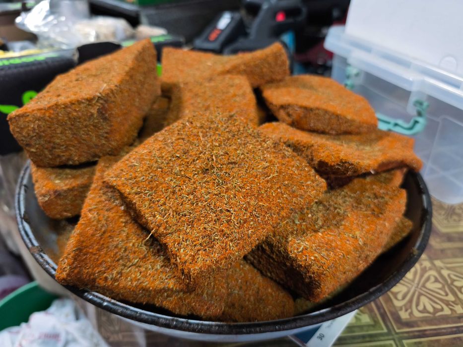 Сланина Саламурена или Паприкована,пръжки или св.мас