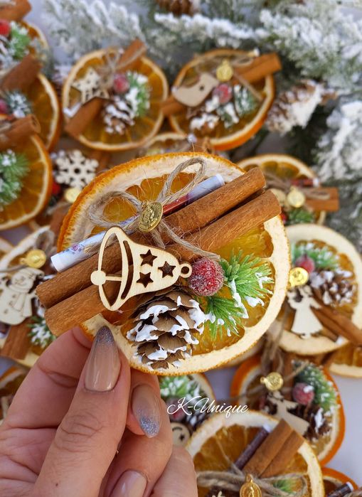 Коледни късмети с портокал и канела