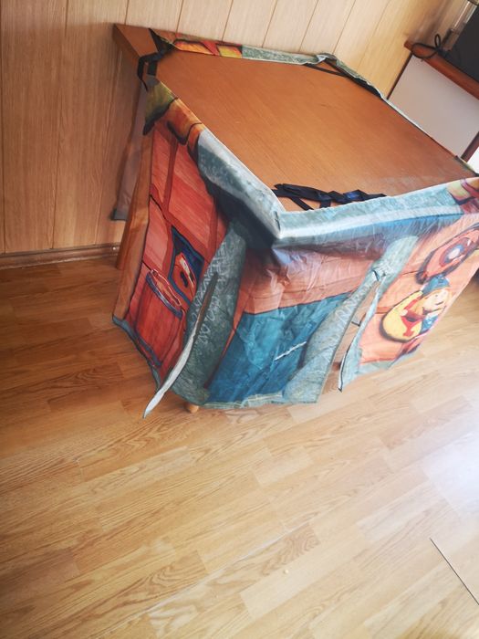 Cort de joaca pentru masa