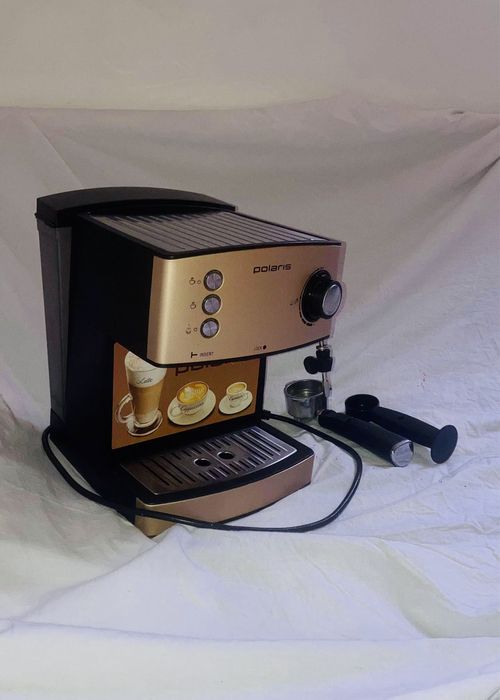 Кофеварка Polaris PCM 1527E