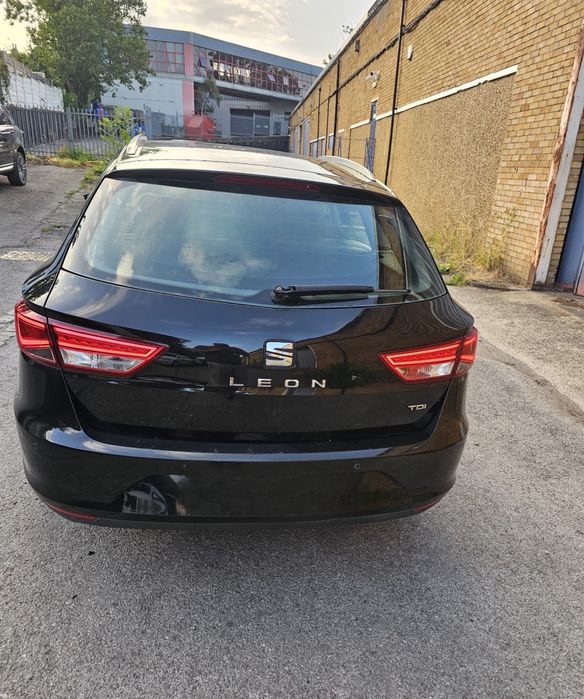 На части Seat Leon 3  2014г 1.6tdi Dsg автомат отличен черен