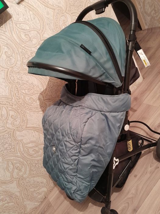 Коляска  прогулочная