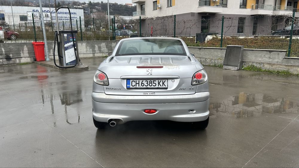 Продавам Peugeout 206 CC 2.0 16V