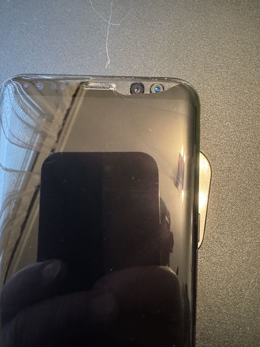 Продавам Дисплей за Samsung S8plus