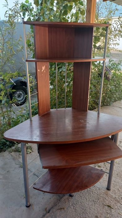 стол компьютерный