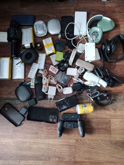 Телефоны на запчасти