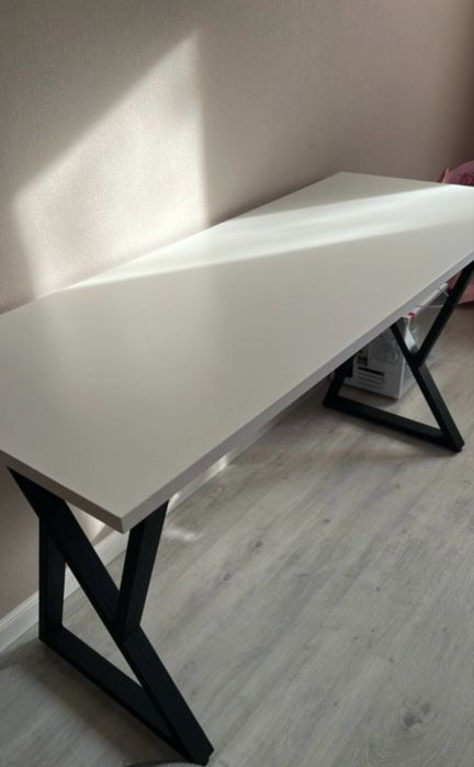 Компьютерный стол новый