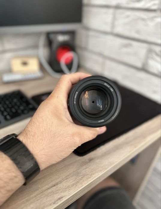 Nikon 85mm f1.8 , montura F