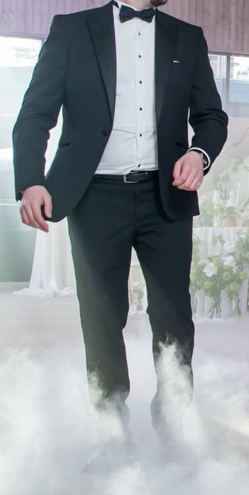 Costum Mire / Smoking complet - Roca (mărimea 64) + cămașă, papion, butoni