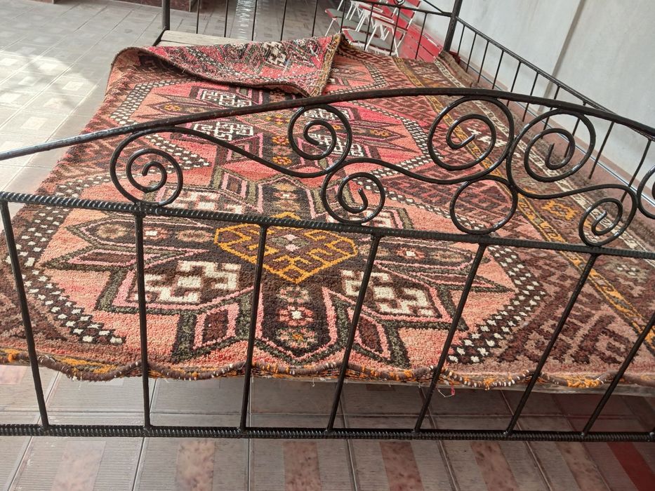 Продаю кроват тапчан 2×3м