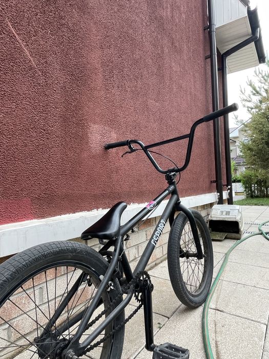 Продам велосипед BMX (для трюков,катания)