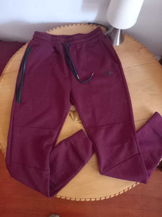Pantaloni trening sweatpants culoare visinie NIKE