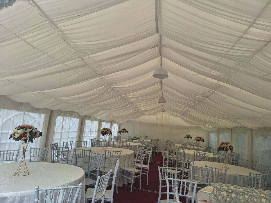 Corturi de inchiriat