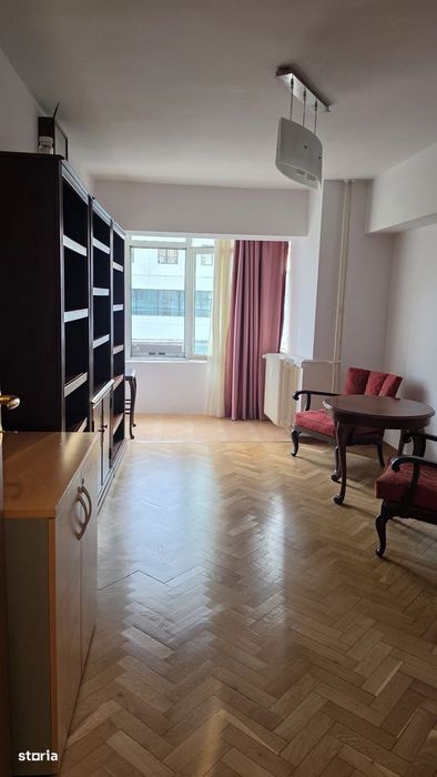 Apartament 3 camere, Unirii, etaj 1, decomandat — fotografia 1