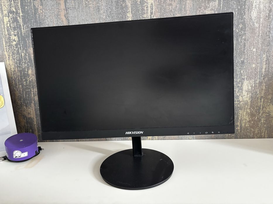 монитор Hikvision DS-D5022FN00