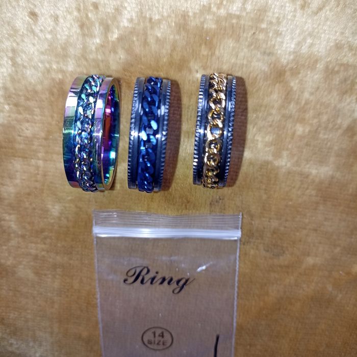 Стилни мъжки пръстени