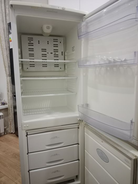 Холодильник Бирюса