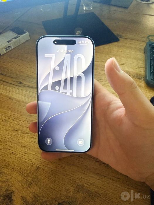 Iphone 17 blue 256