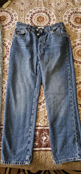 Стильные женские джинсы