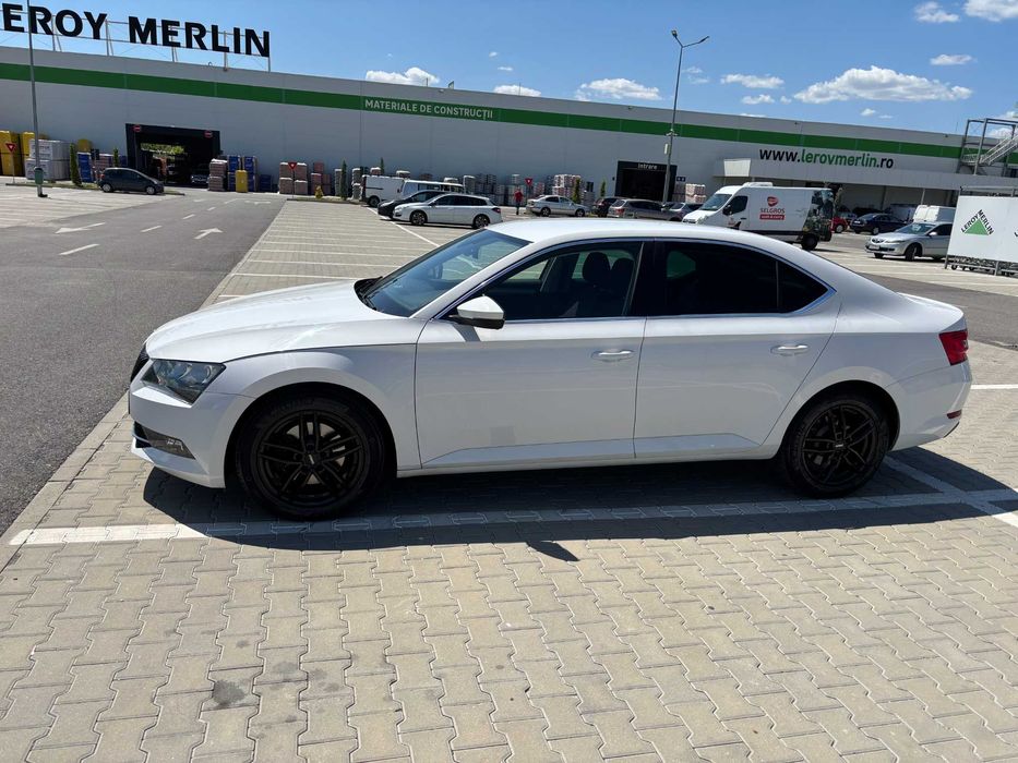 SKODA Superb 2018 — imagine 5