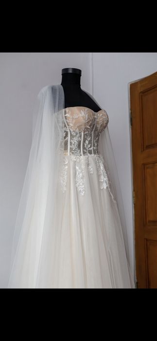 Vand rochie mireasa mărimea M