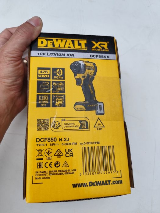 Нов безчетков акумулаторен импактдрайвър Девалт DeWALT DCF850