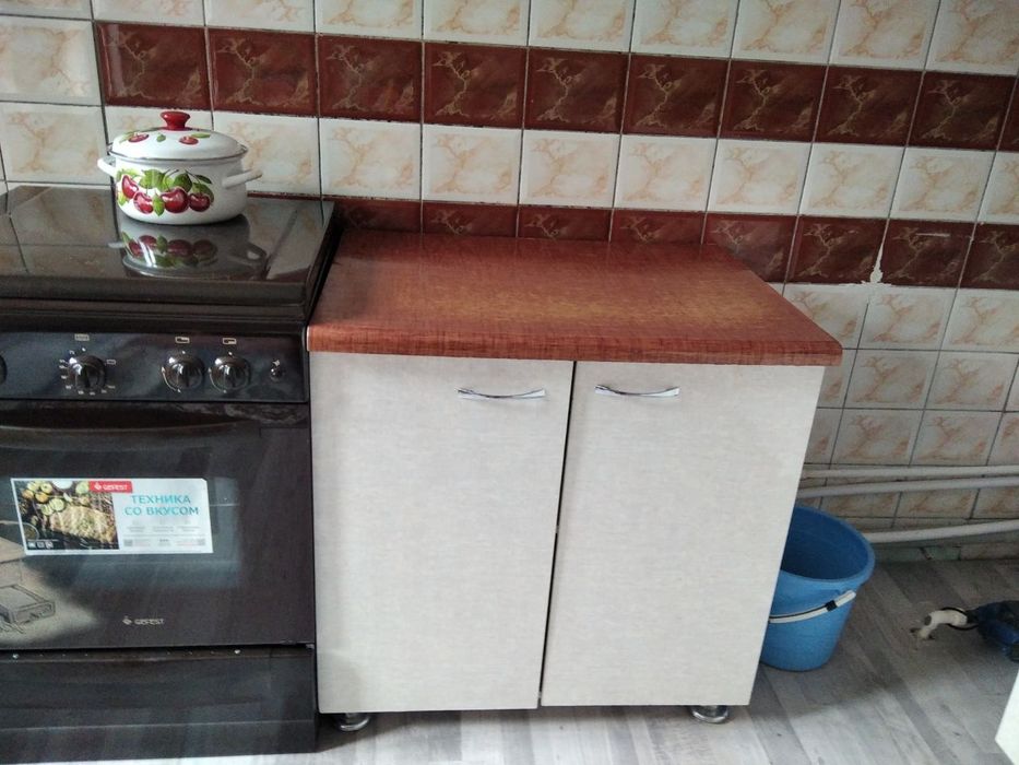 kuxinniy mebel sotiladi