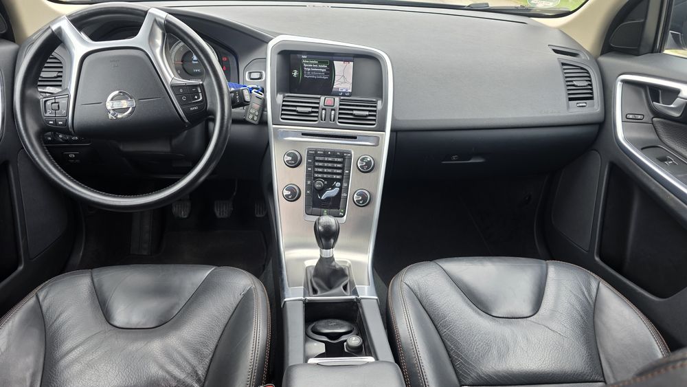 VOLVO XC60 2013 — imagine 5