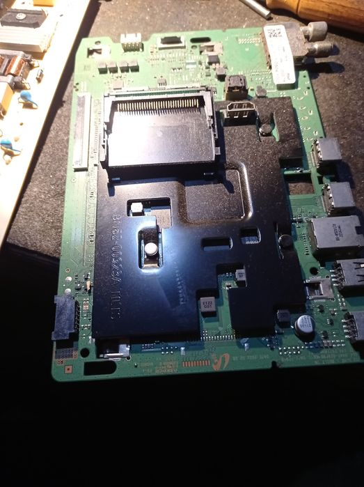 BN94-17751Y Mainboard и захранване за Samsung QE43QB043HGHV2H