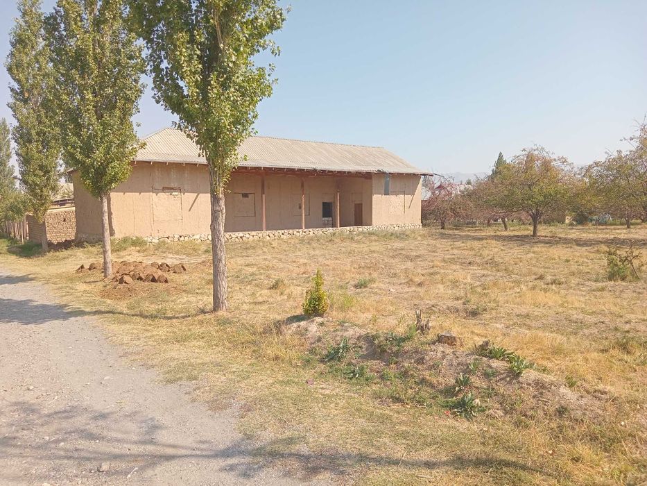 Новка кишлоги Уй ховли сотилади Участка 40 сотка