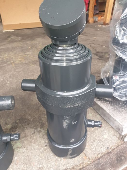 Cilindru basculare 5 segmente 7 to remorca Iveco Ford Sprinter