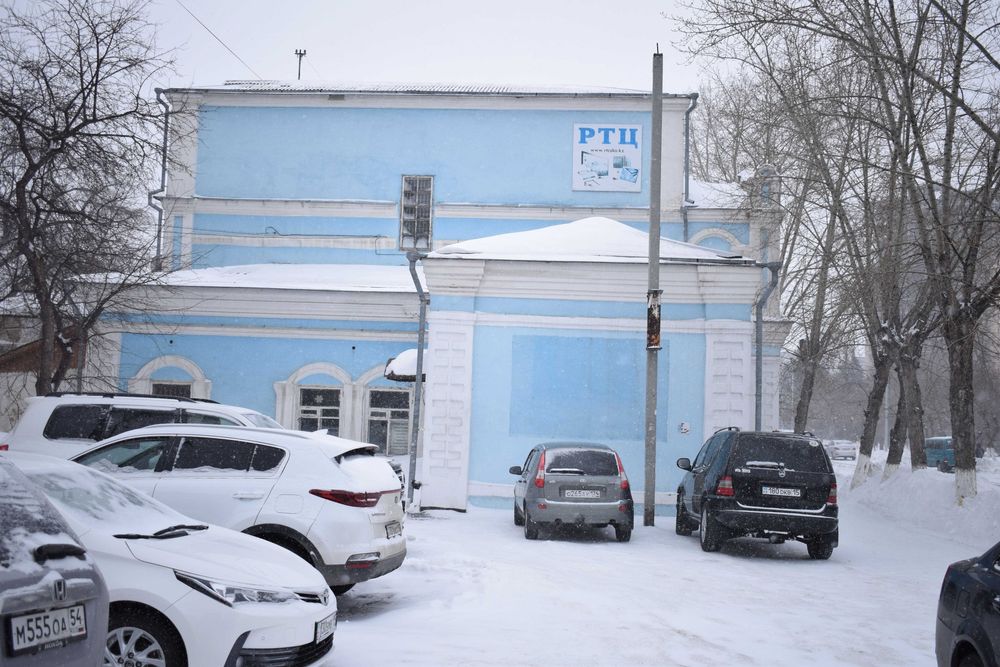 Продажа здания в центре города.