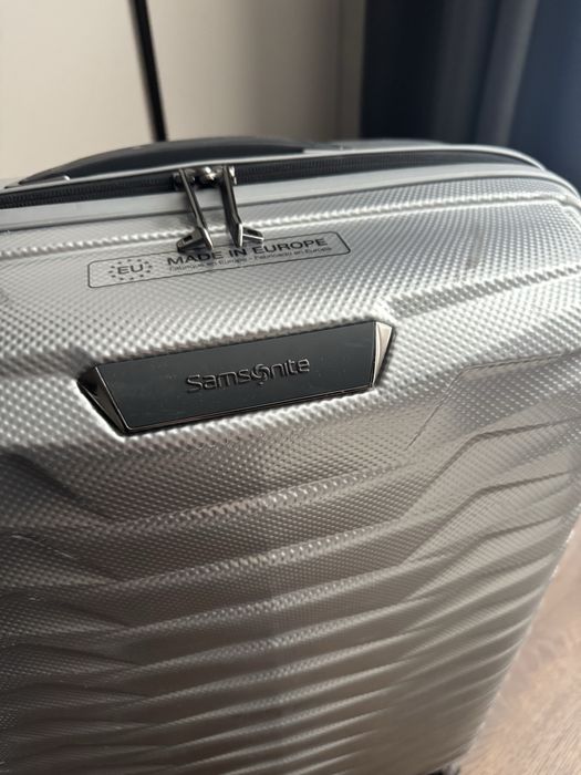Чемодан samsonite оригинал размер M