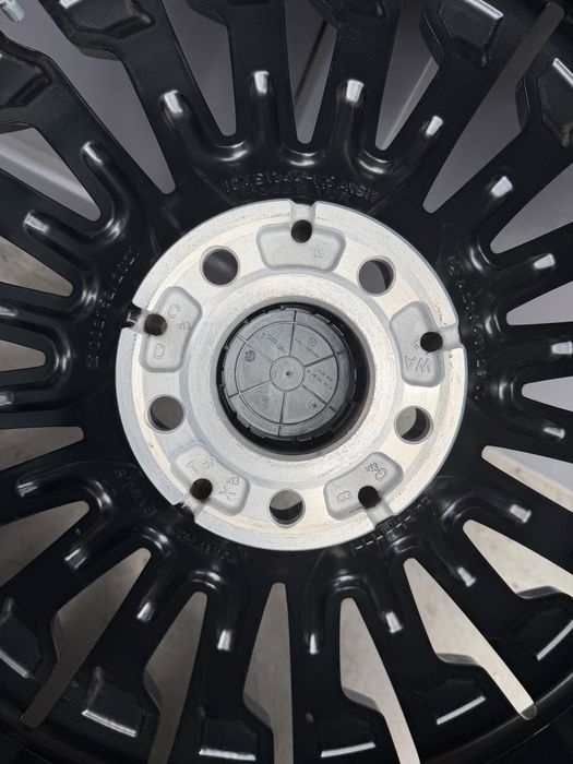 Jante Originale Mercedes AMG R19 CLE A236 E class A213 cu vara noi