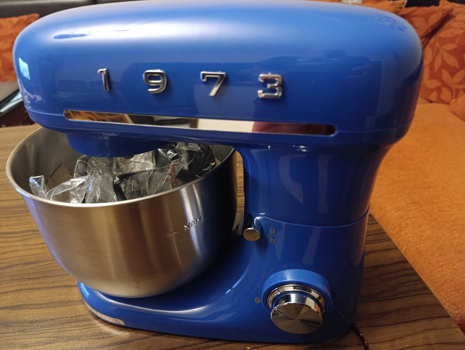 Планетарен миксер SILVERCREST...ретро дизайн