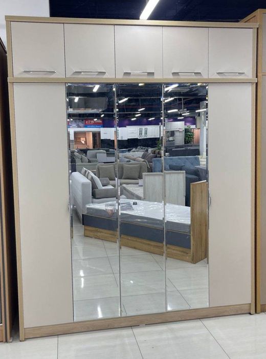 Шкаф распашной ЛДСП Россия