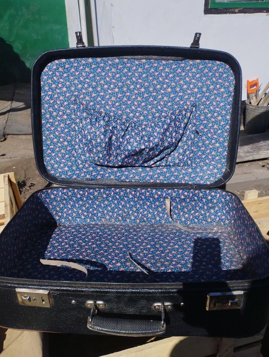 Чемодан советских времен