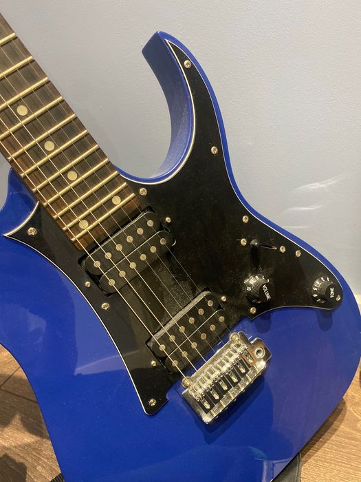 Chitara electrica albastra Ibanez
