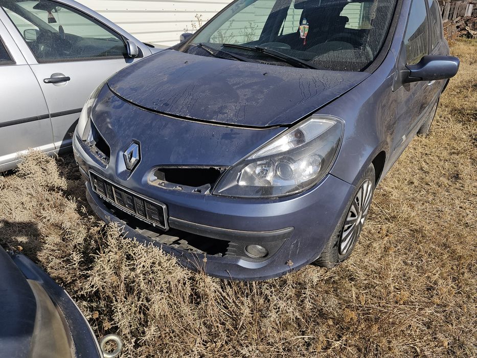 Dezmembrez Renault Clio 3 1.4 16v 1.2i Piese